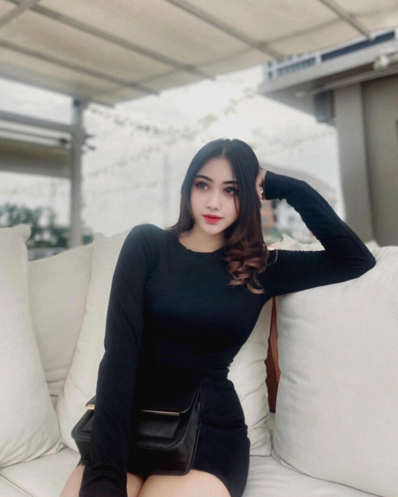 Rebecca 4